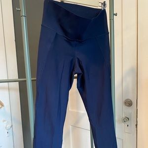 Old Navy Elevate Legging